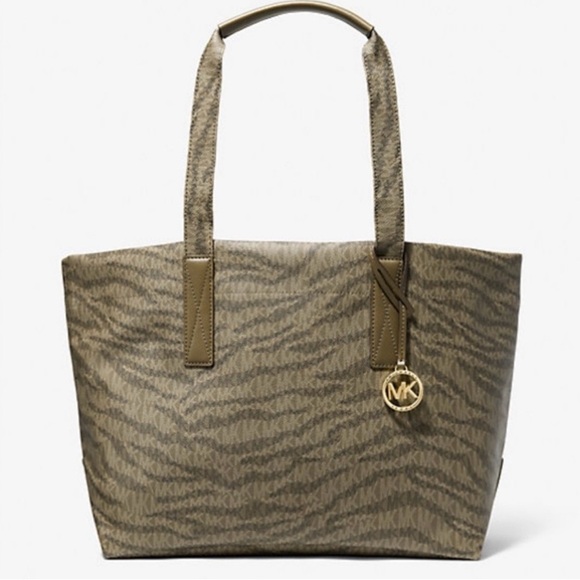 MICHAEL Michael Kors Handbags - Animal Print Tote Bag NWT Michael Kors purse weekender MK designer organizer